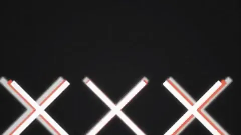 JIZURA geometric motion MV